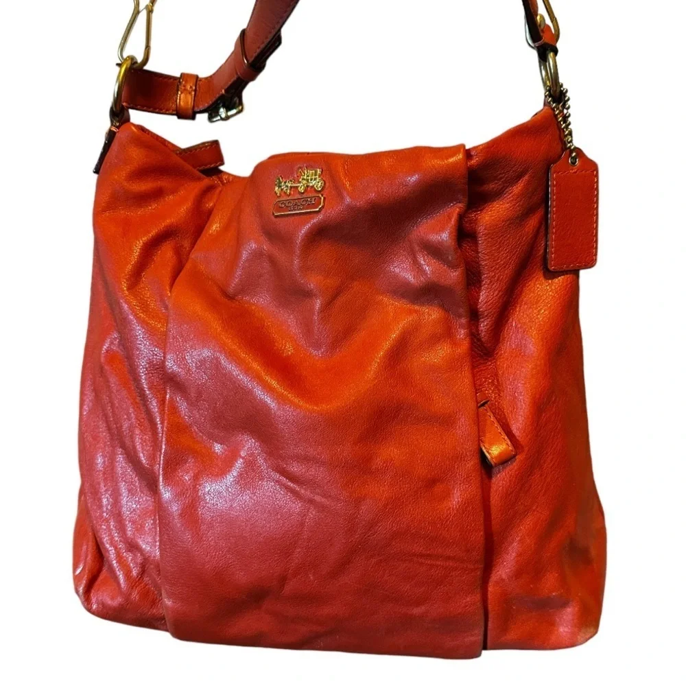 Coach‎ Leather Purse